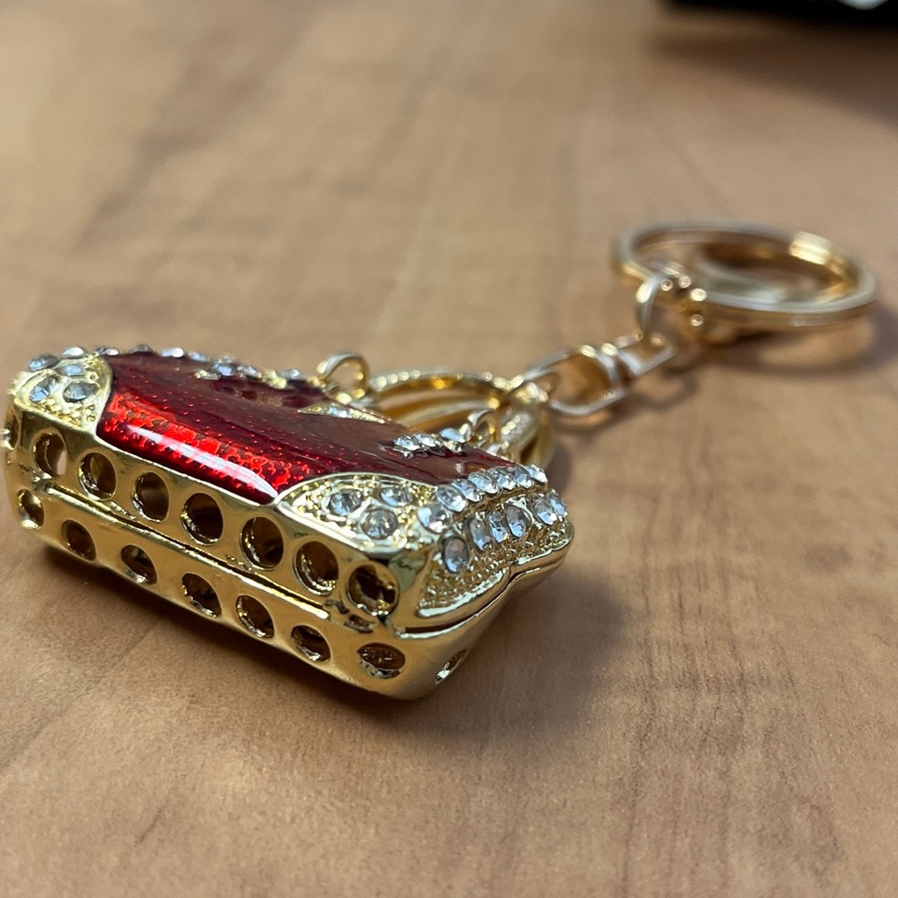 Keychain Ruby Red and crystal purse. NIP. 1.75 x 1.75 x.5” width. Length 4.25” - Picture 6 of 7